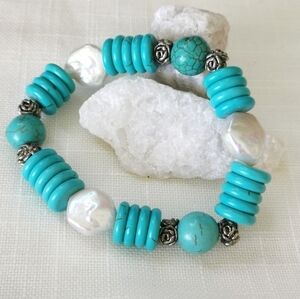 TURQUOISE and freshwater pearl bracelet